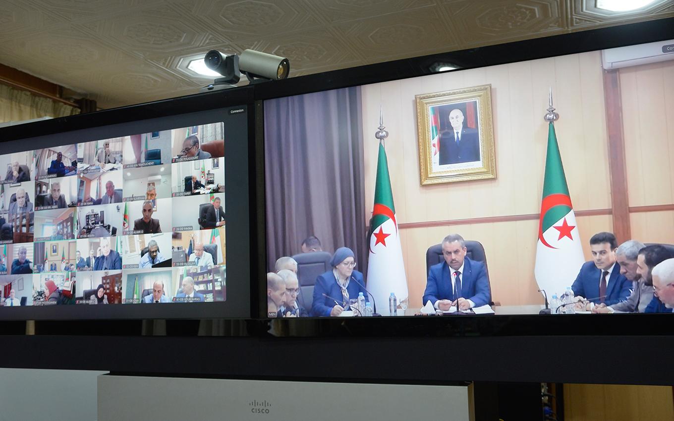 وزير التربية الوطنية يترأس ندوة مرئية مع مديري التربية للولايات